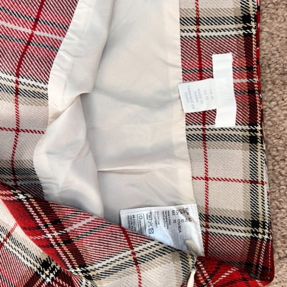 H&M Plaid Skirt - Picture 3 of 3